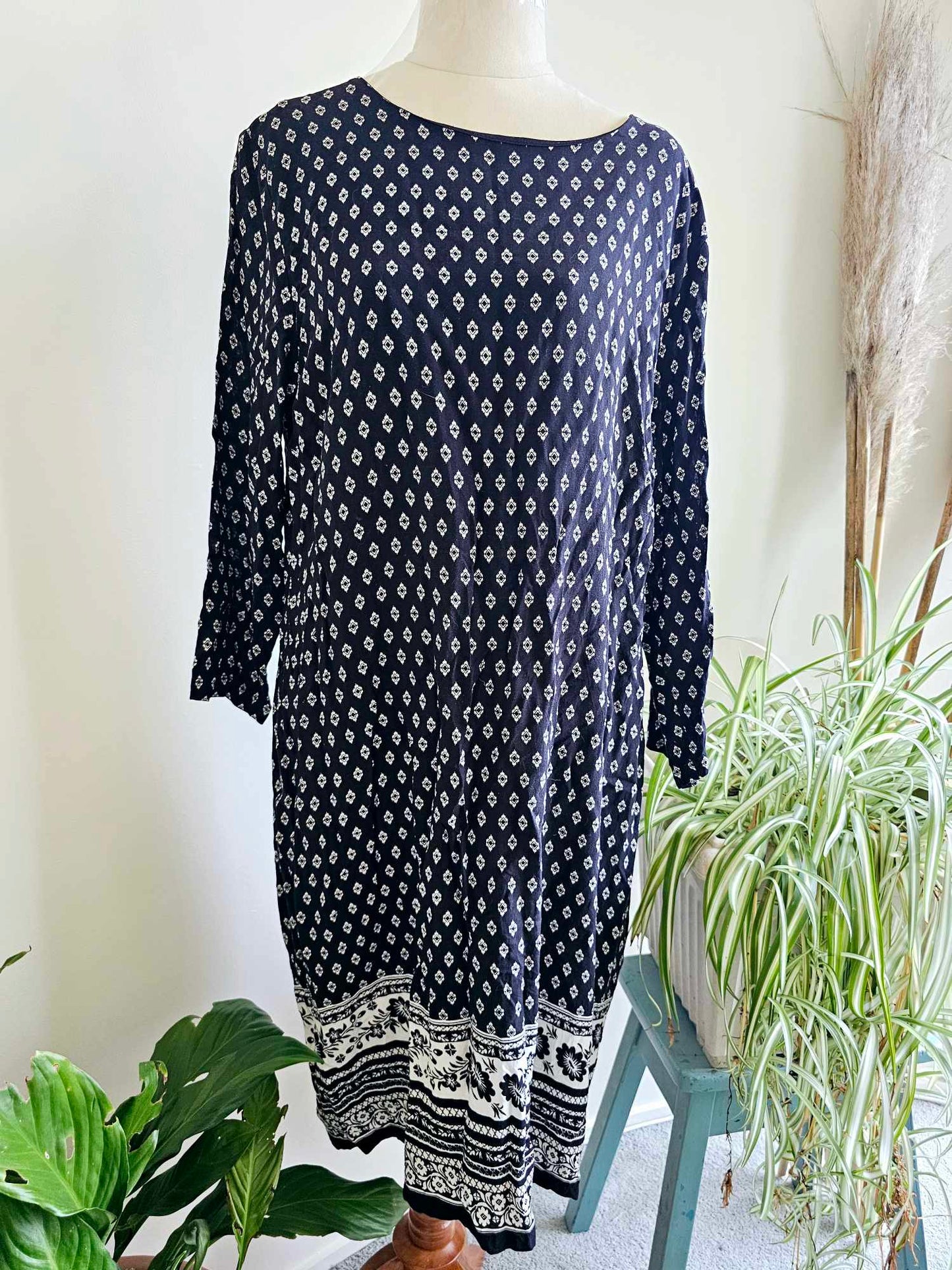Max Dress