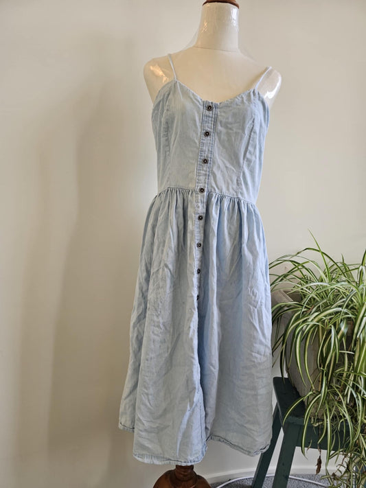 Red MRP Blue Dress