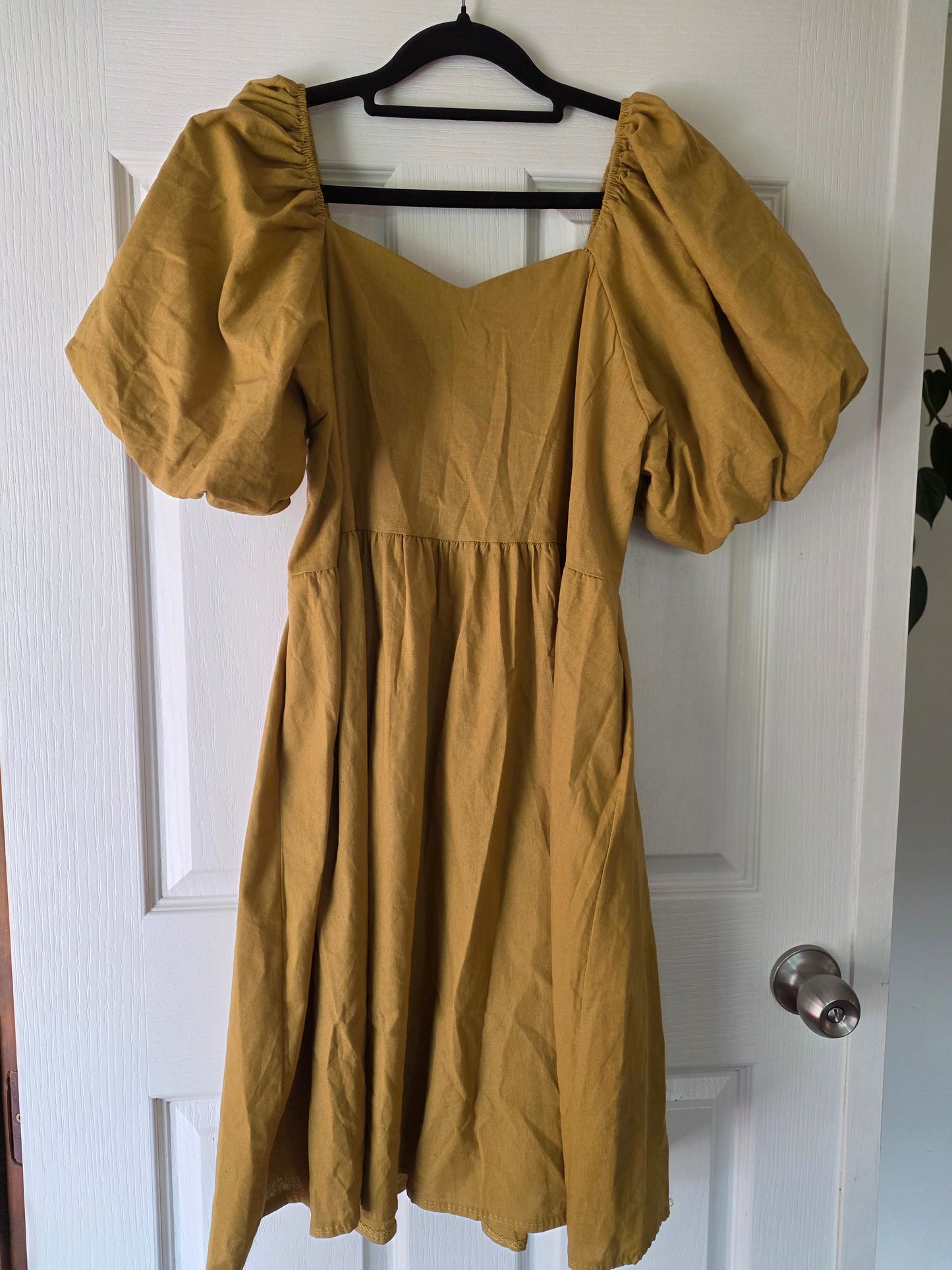Nooz Dress